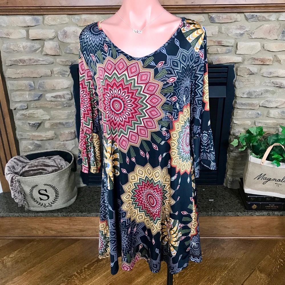 Black Geo Print Ruffle Sleeve Dress/Tunic
